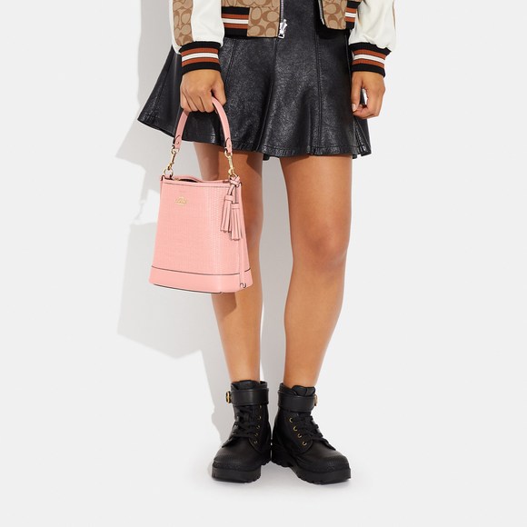 NWT Coach Outlet Mollie Bucket Bag 22 In Straw - Picture 6 of 7